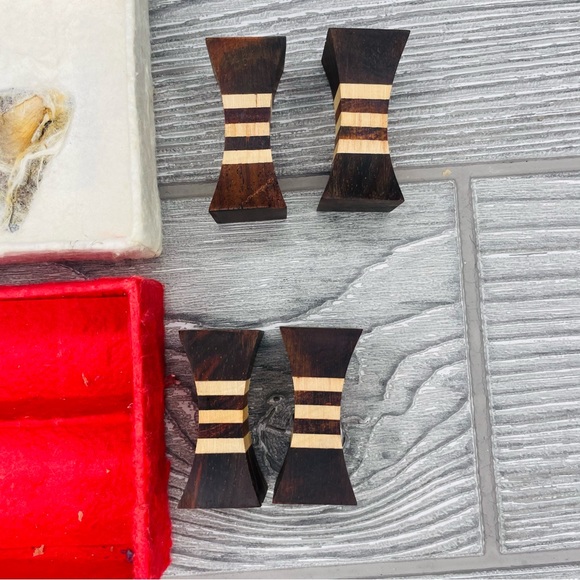 Chop stick gift set w/ chop stick rests & wooden sticks with fork & spoon ends - Picture 3 of 7